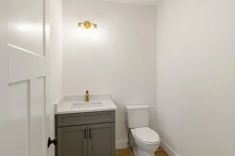 19 Eden Lane Portsmouth NH 03801