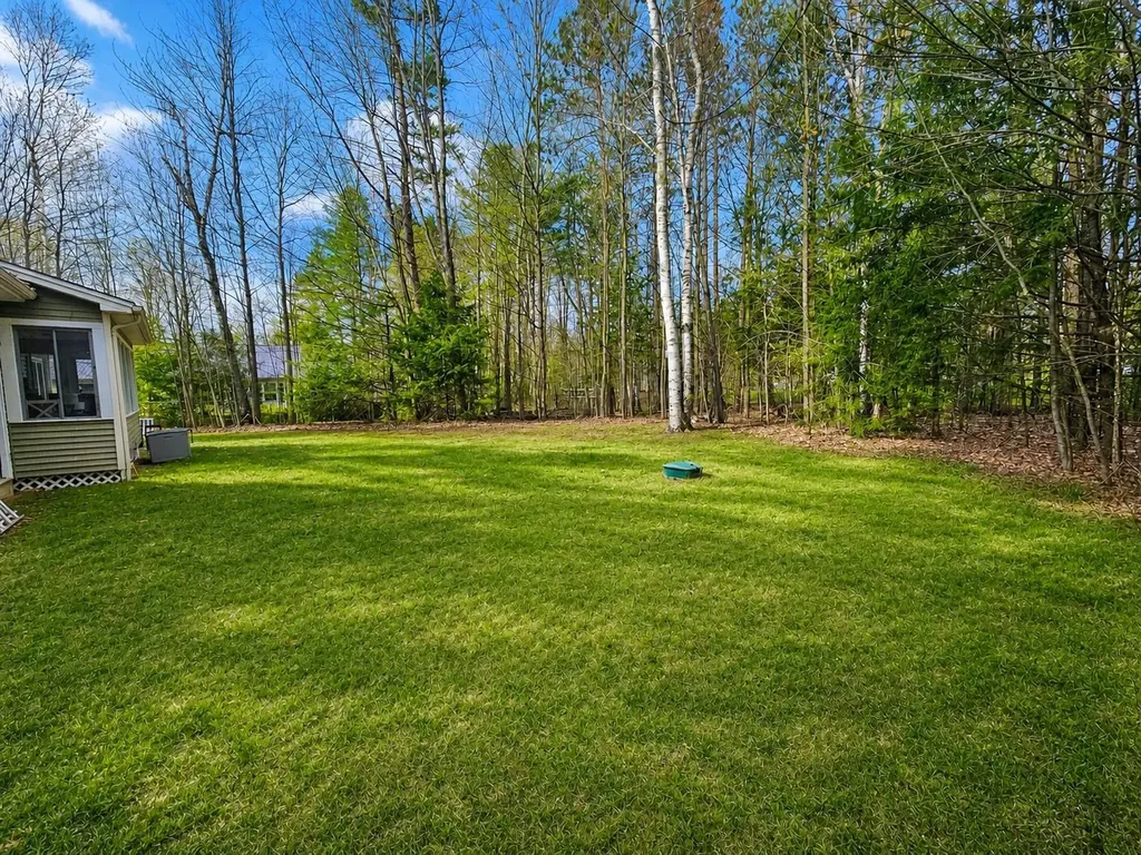 9 Clover Lane Newport City VT 05855
