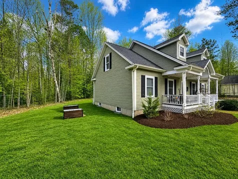9 Clover Lane Newport City VT 05855
