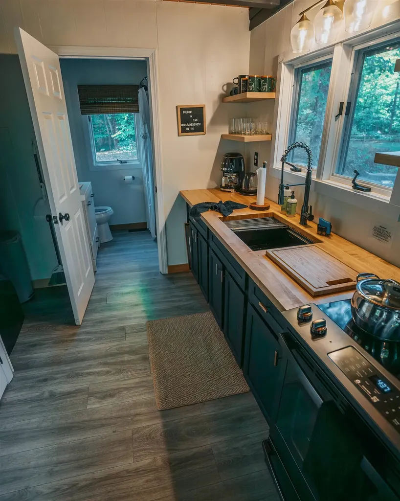 178 East Chocorua River Drive Tamworth NH 03886