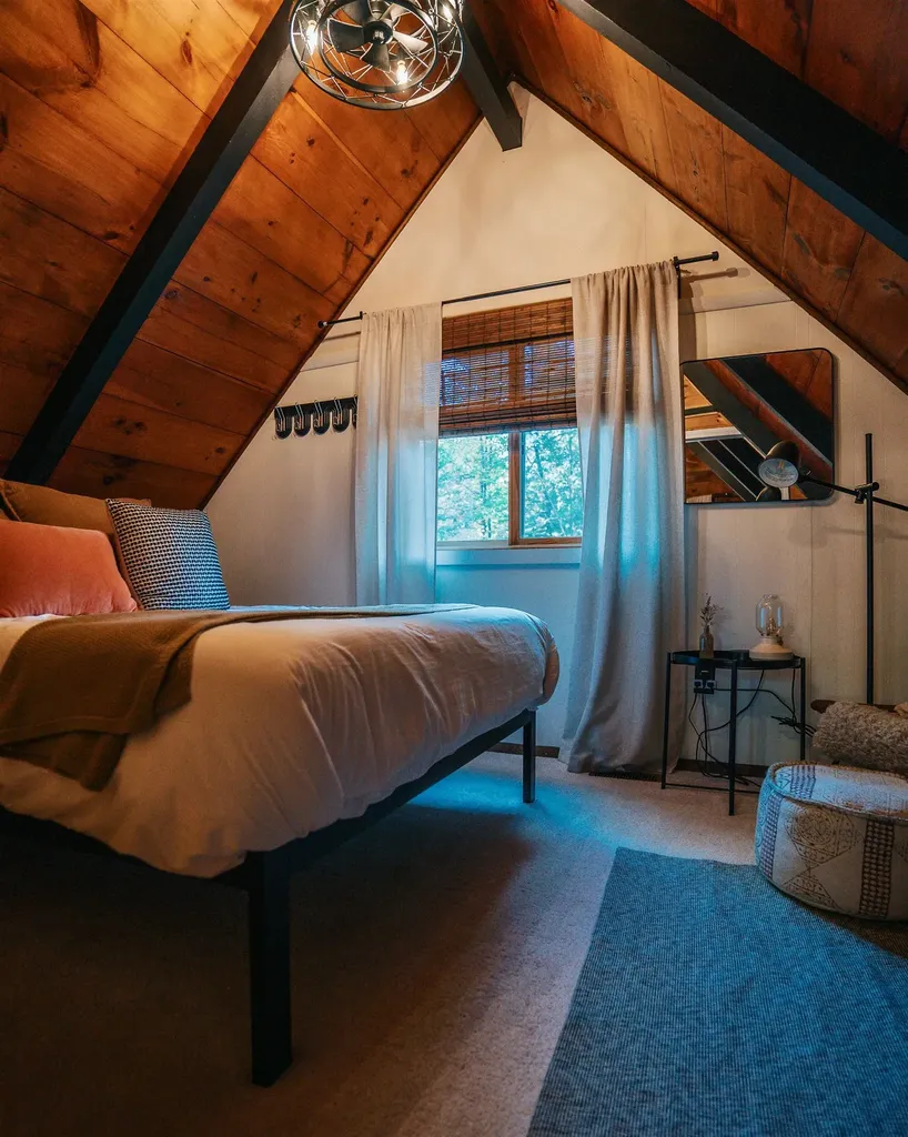 178 East Chocorua River Drive Tamworth NH 03886