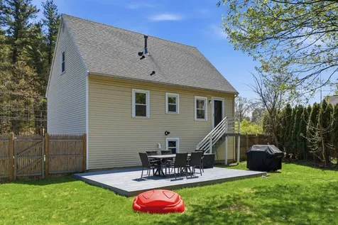 80 Manchester Street Nashua NH 03064