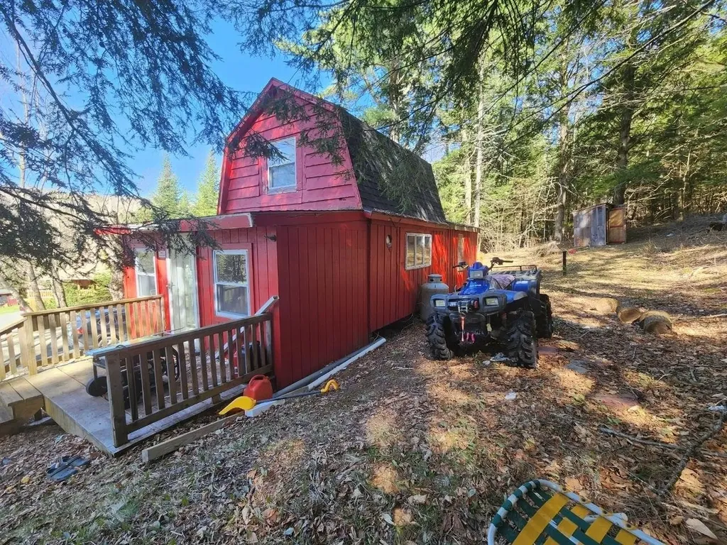 1594 White Road Corinth VT 05039