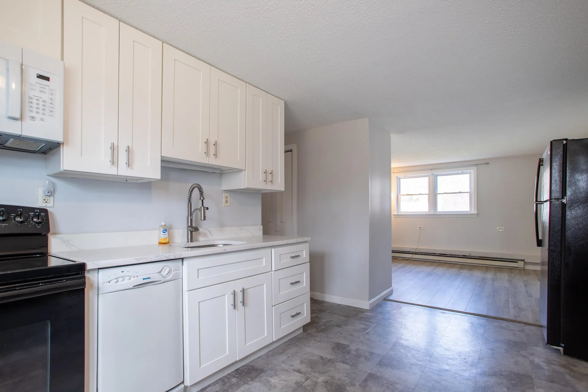 21 Folly Mill Terrace Seabrook NH 03874