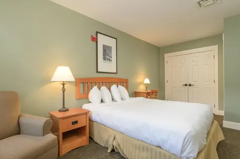 335/337 Qtr. I V Jackson Gore Inn Ludlow VT 05149