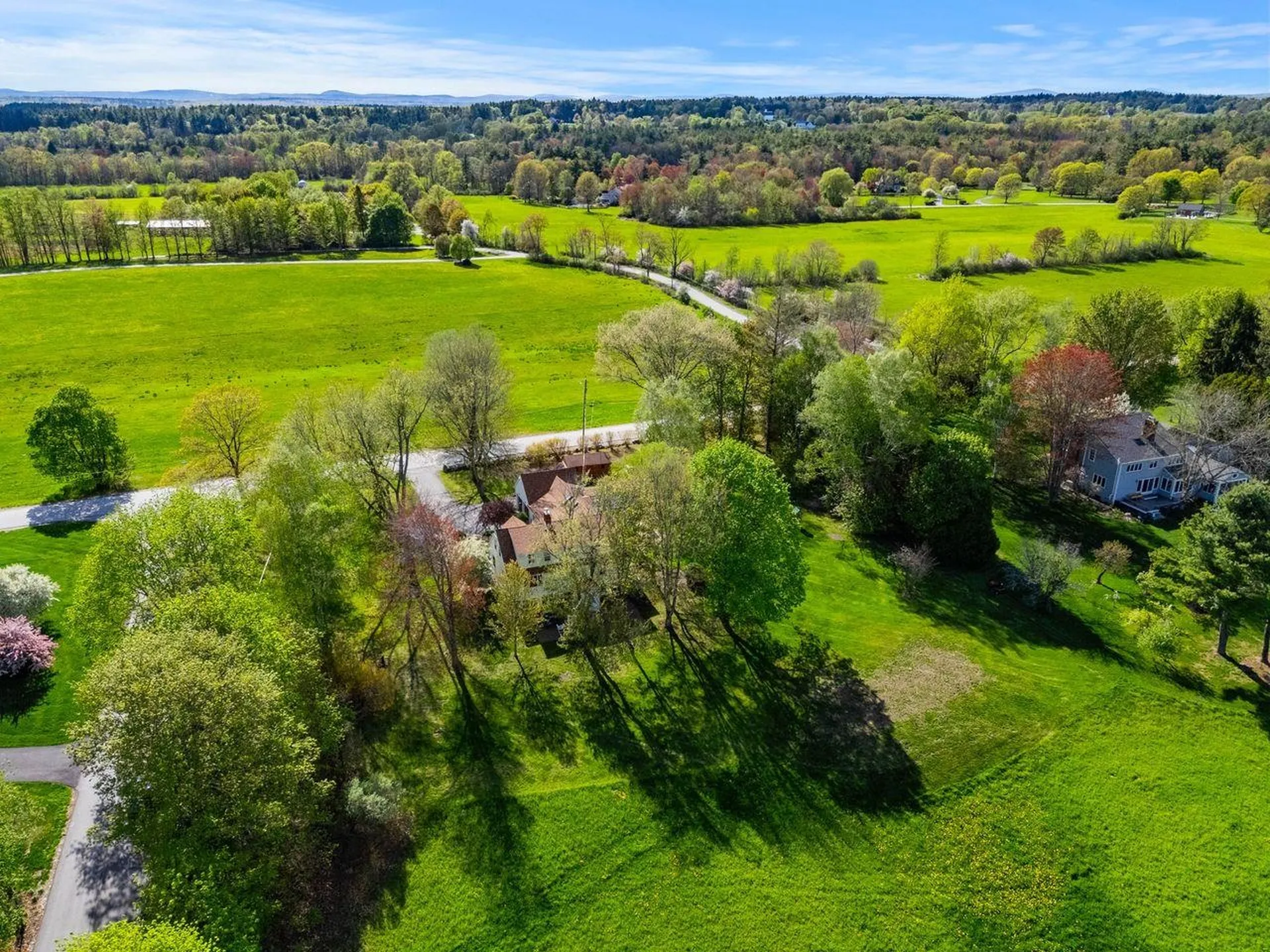 76 Dow Road Hollis NH 03049
