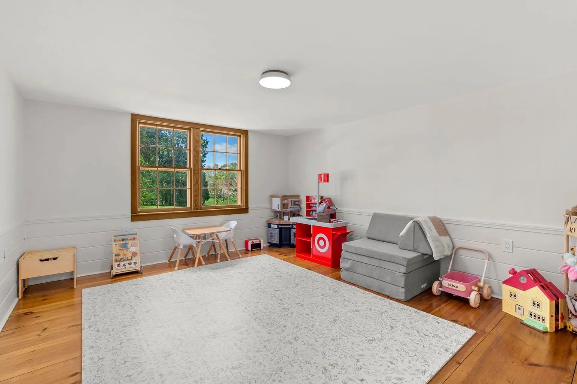 76 Dow Road Hollis NH 03049