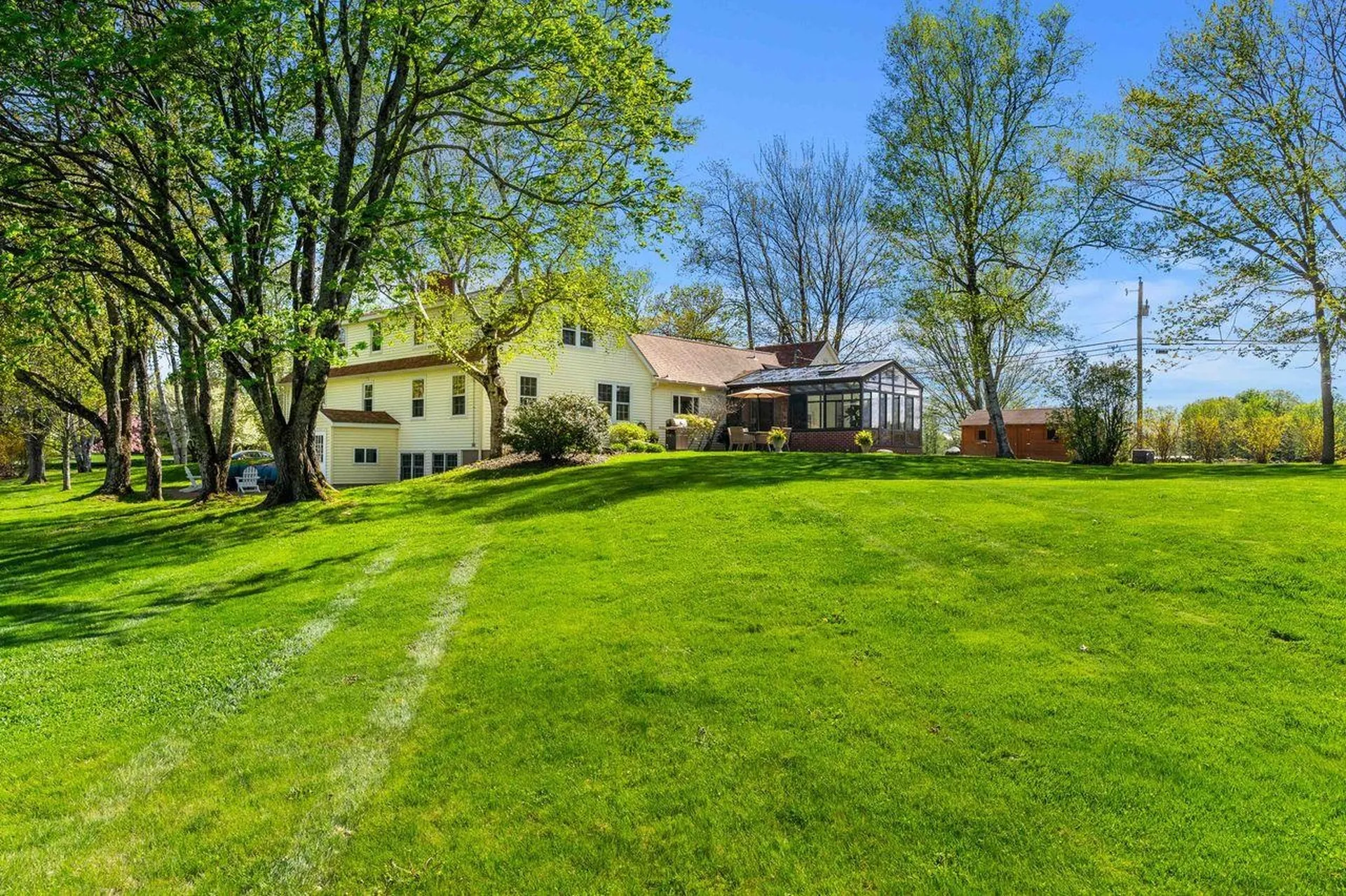 76 Dow Road Hollis NH 03049