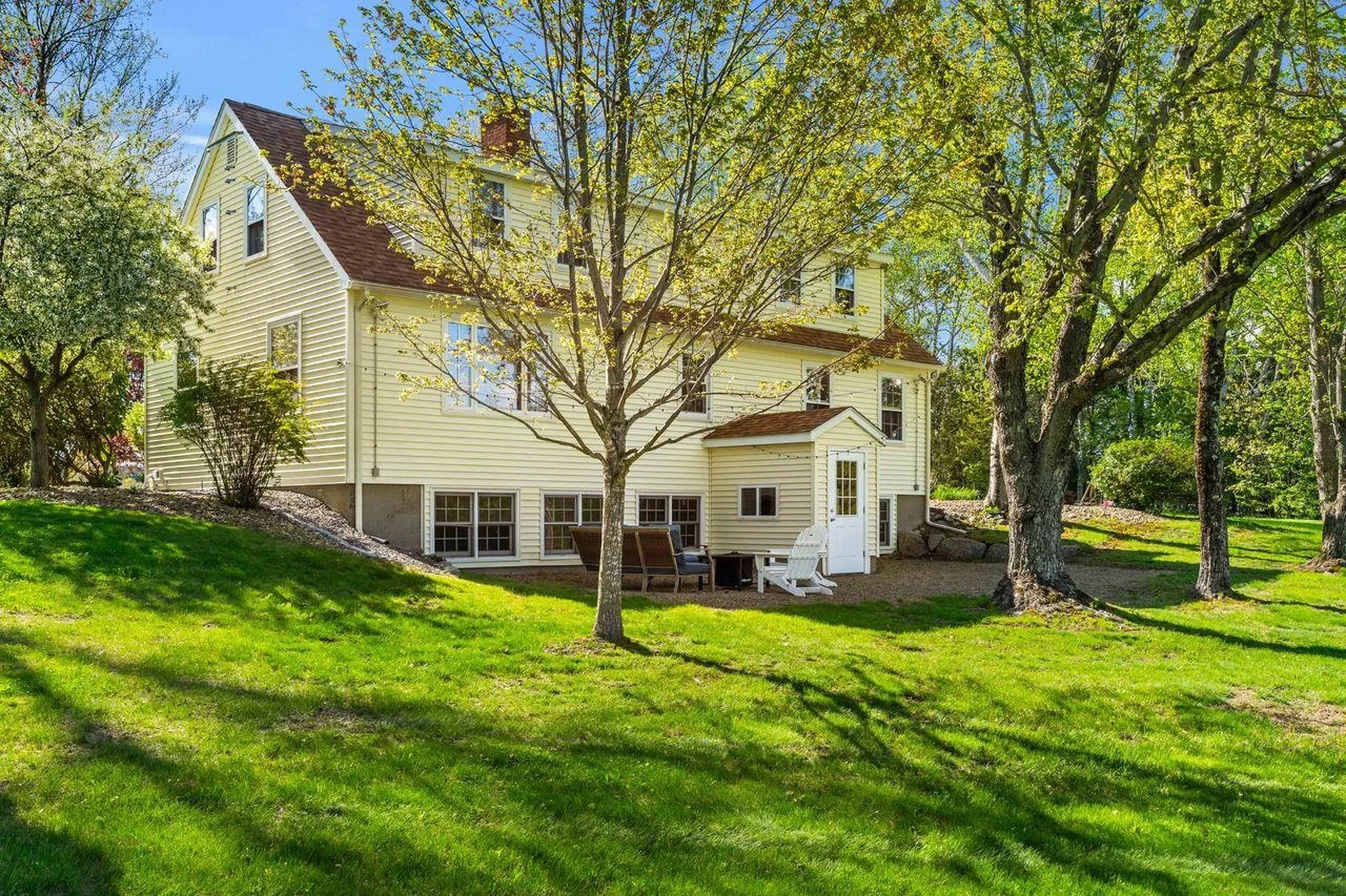 76 Dow Road Hollis NH 03049