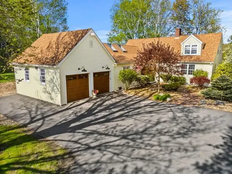 76 Dow Road Hollis NH 03049