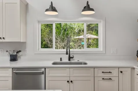 76 Dow Road Hollis NH 03049