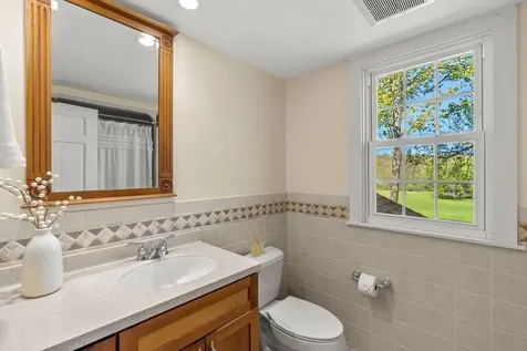 76 Dow Road Hollis NH 03049