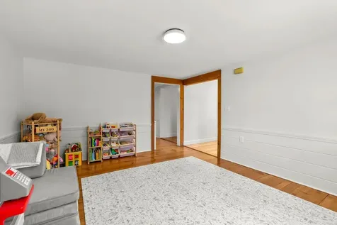 76 Dow Road Hollis NH 03049