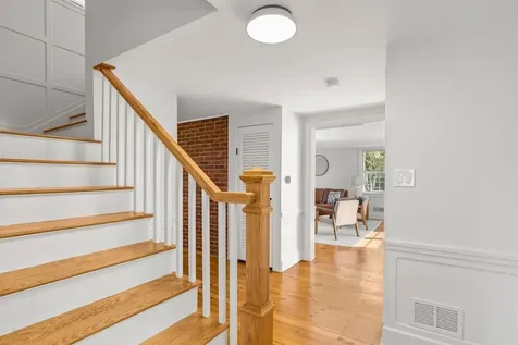 76 Dow Road Hollis NH 03049
