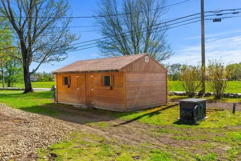 76 Dow Road Hollis NH 03049