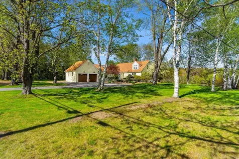 76 Dow Road Hollis NH 03049