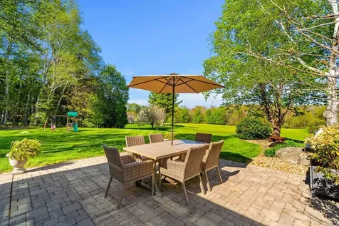 76 Dow Road Hollis NH 03049