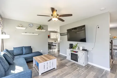 125 Pine Meadows Circle Bennington NH 03442