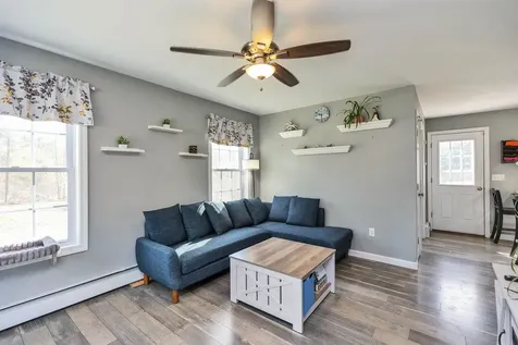 125 Pine Meadows Circle Bennington NH 03442