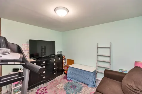125 Pine Meadows Circle Bennington NH 03442