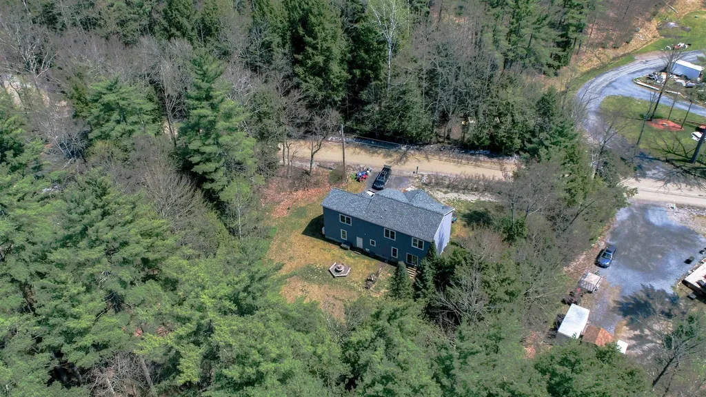 517 Stage Road Richmond VT 05477