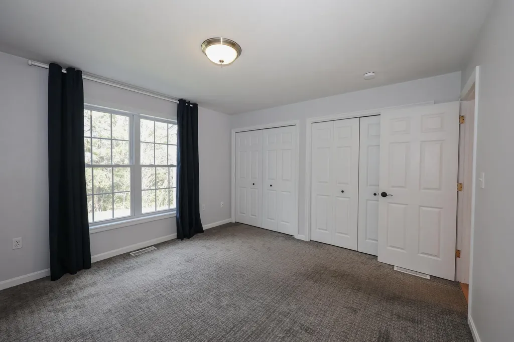58 Arrow Lane Raymond NH 03077