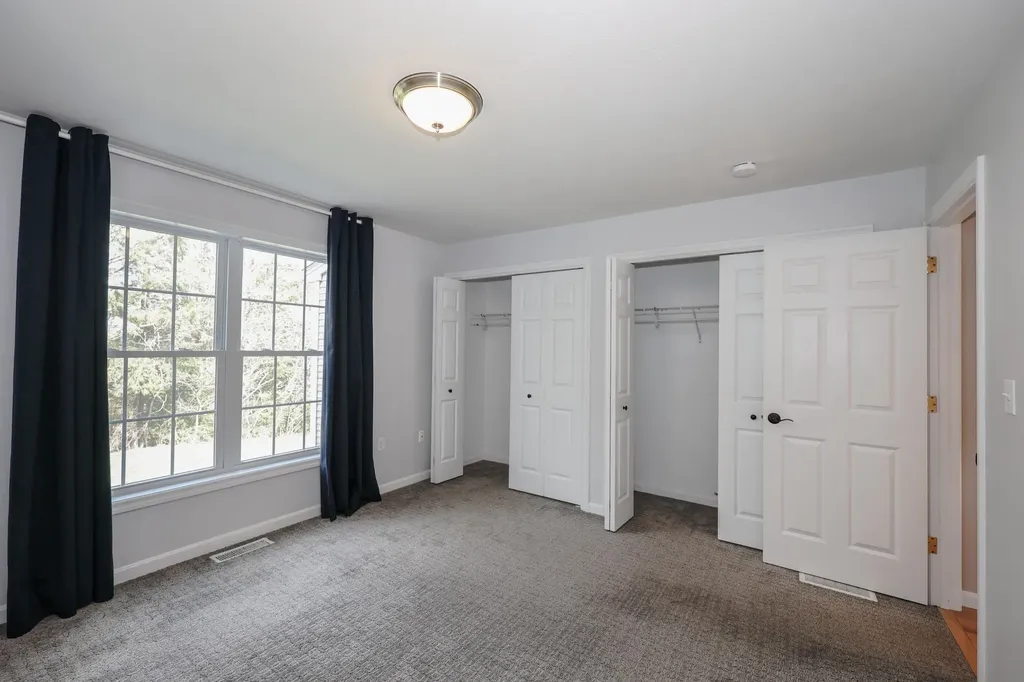 58 Arrow Lane Raymond NH 03077