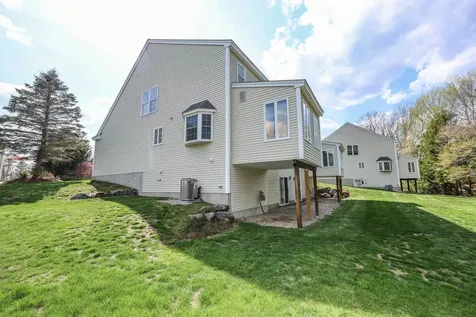 58 Arrow Lane Raymond NH 03077
