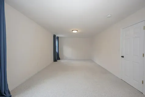 58 Arrow Lane Raymond NH 03077