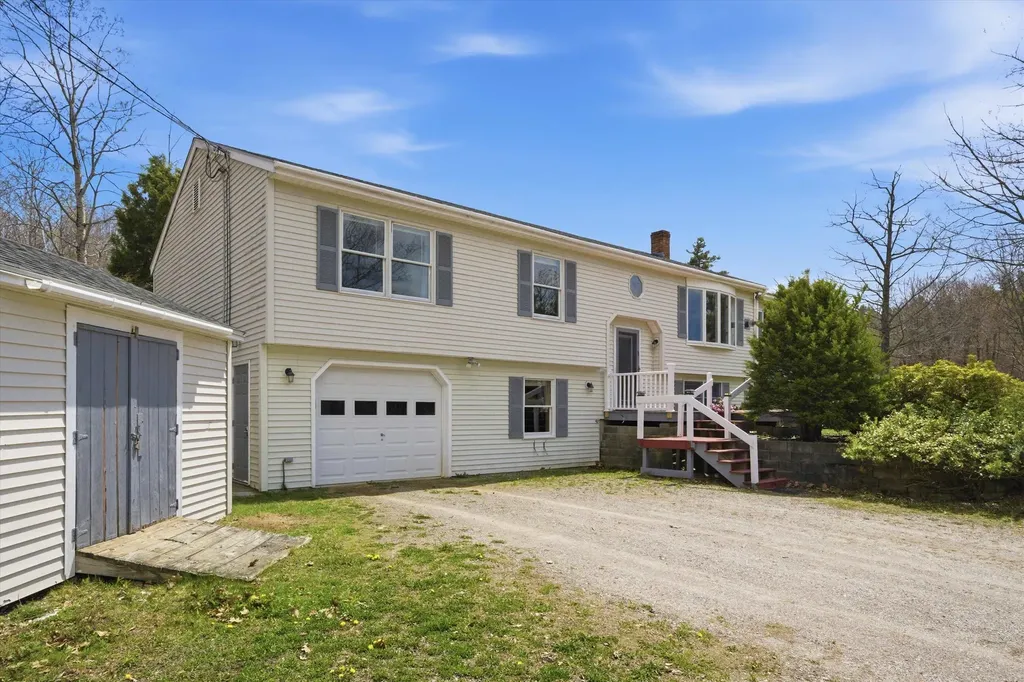 615 Bean Hill Road Northfield NH 03276