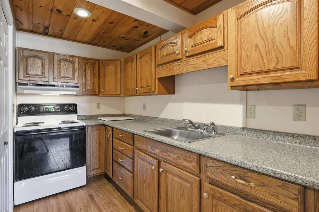 615 Bean Hill Road Northfield NH 03276