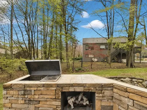 35 Radcliffe Drive Milford NH 03055