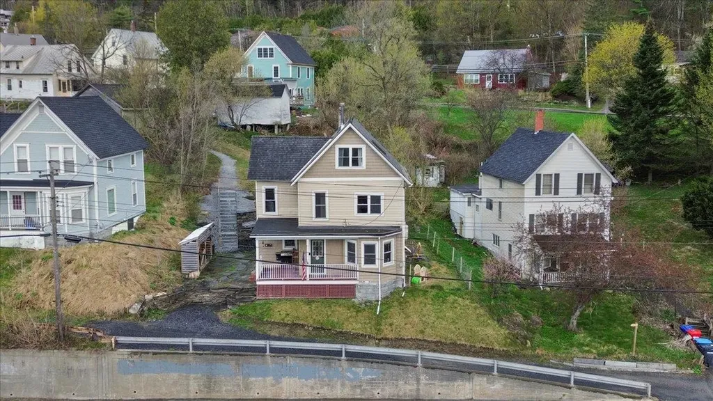 15 River Street Montpelier VT 05602