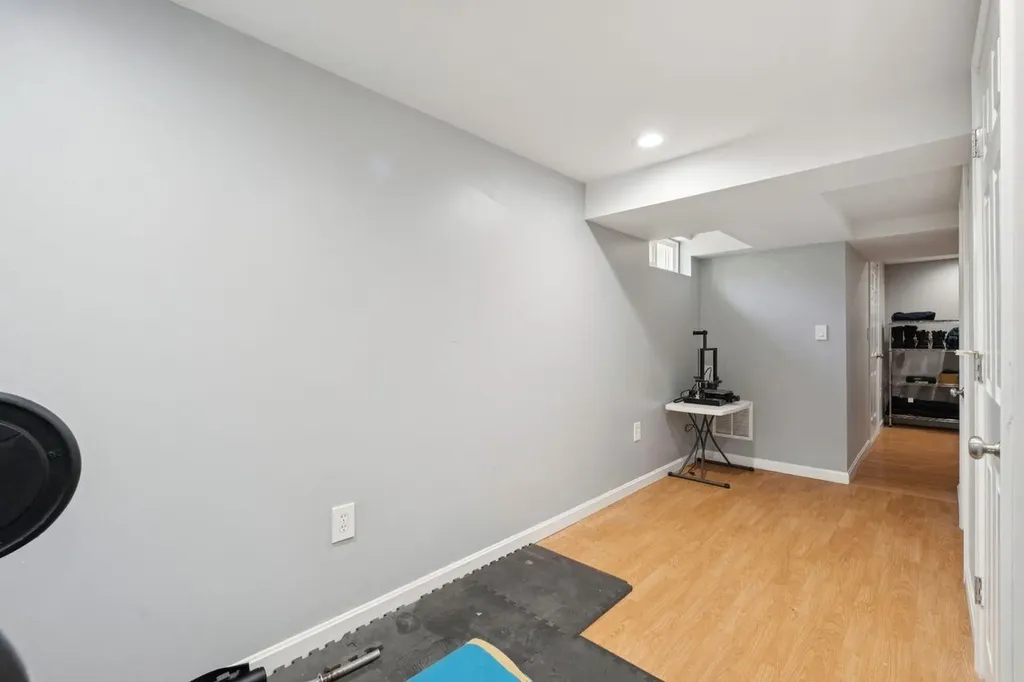112 Winterwood Drive Londonderry NH 03053