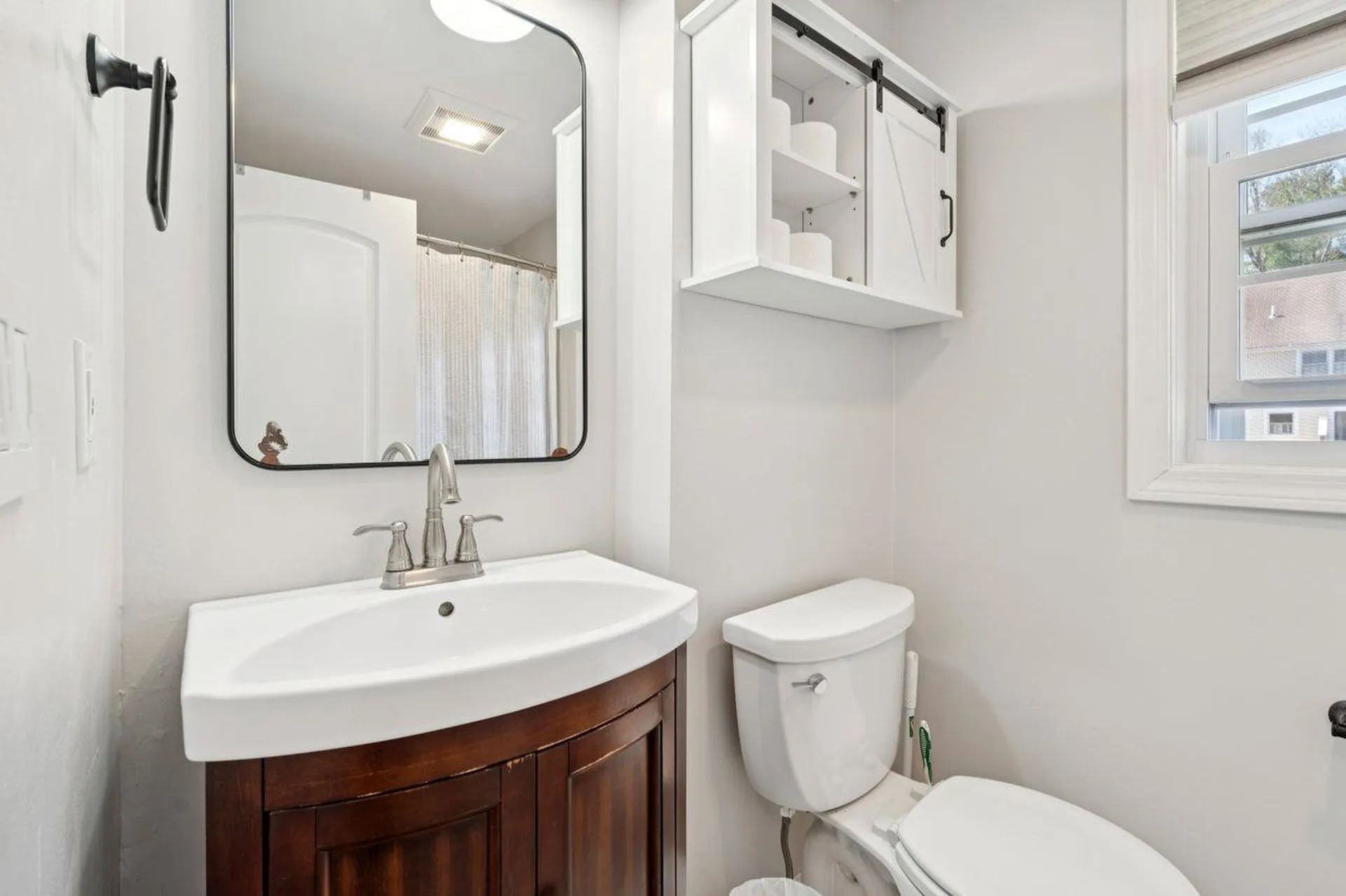 112 Winterwood Drive Londonderry NH 03053