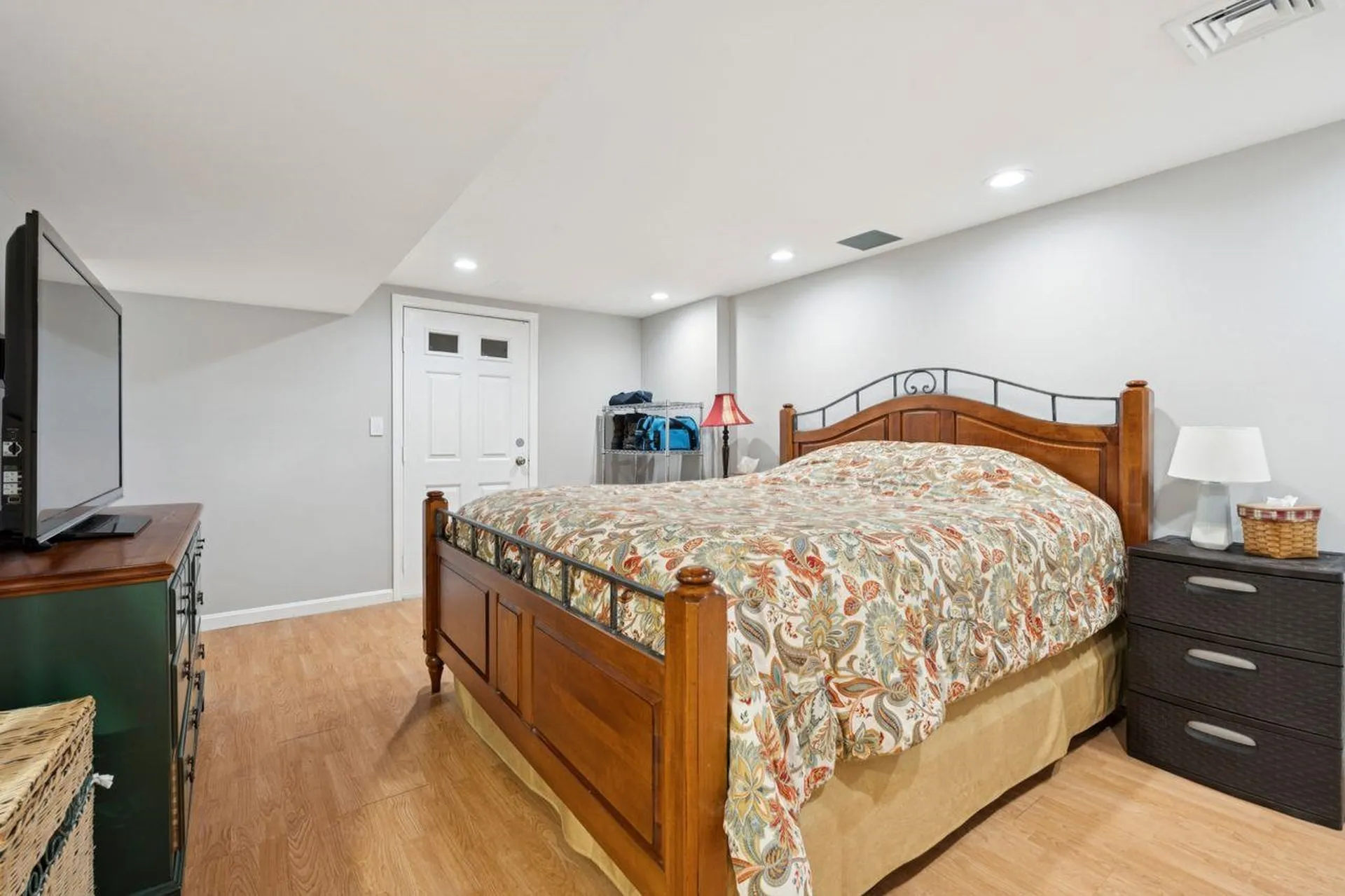 112 Winterwood Drive Londonderry NH 03053