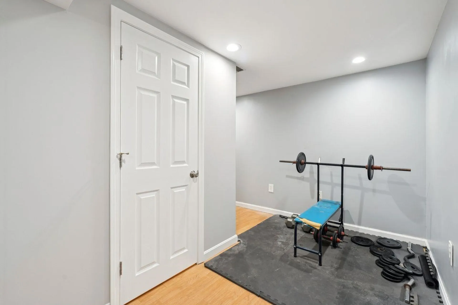 112 Winterwood Drive Londonderry NH 03053