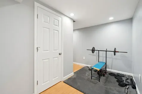 112 Winterwood Drive Londonderry NH 03053