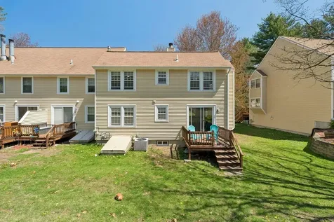 112 Winterwood Drive Londonderry NH 03053