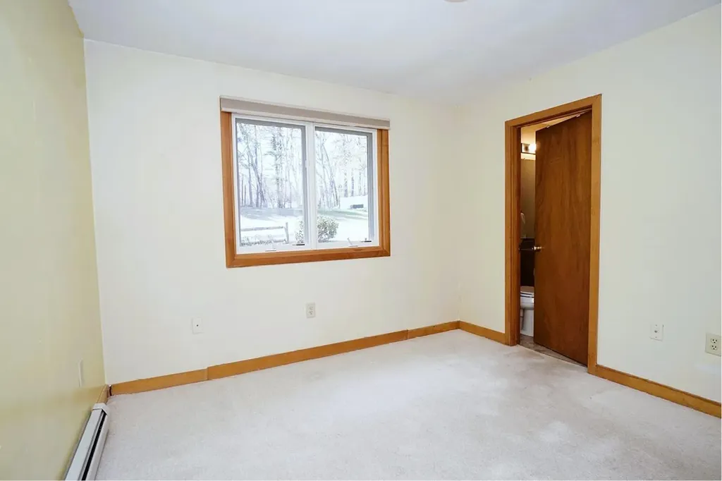 19 Waterfront Way Salem NH 03079