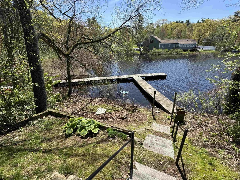 19 Waterfront Way Salem NH 03079