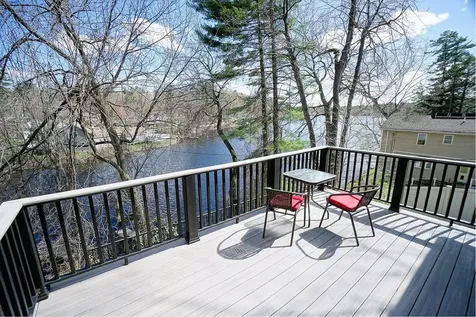 19 Waterfront Way Salem NH 03079