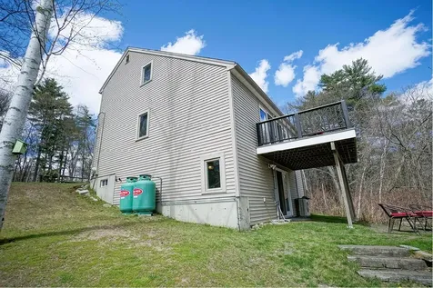 19 Waterfront Way Salem NH 03079
