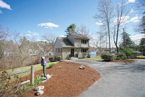 19 Waterfront Way Salem NH 03079