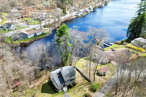 19 Waterfront Way Salem NH 03079