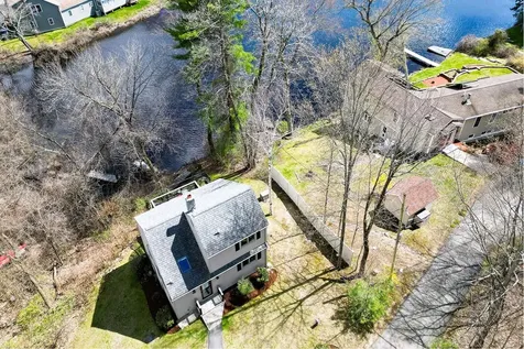 19 Waterfront Way Salem NH 03079