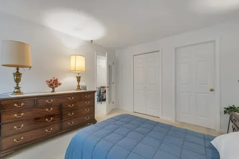 332 Parkside Road New London NH 03257