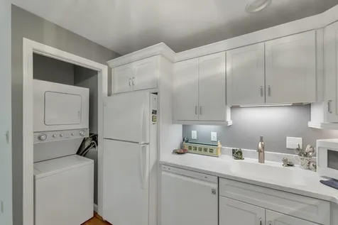 332 Parkside Road New London NH 03257
