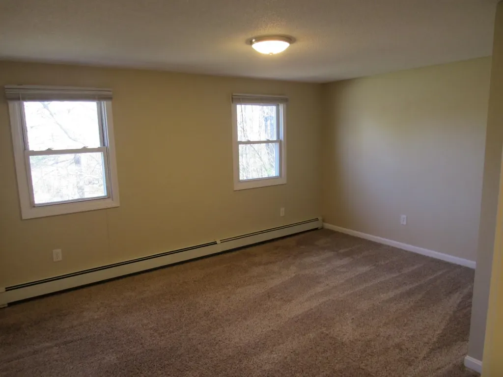 375 Whitehall Road Hooksett NH 03106