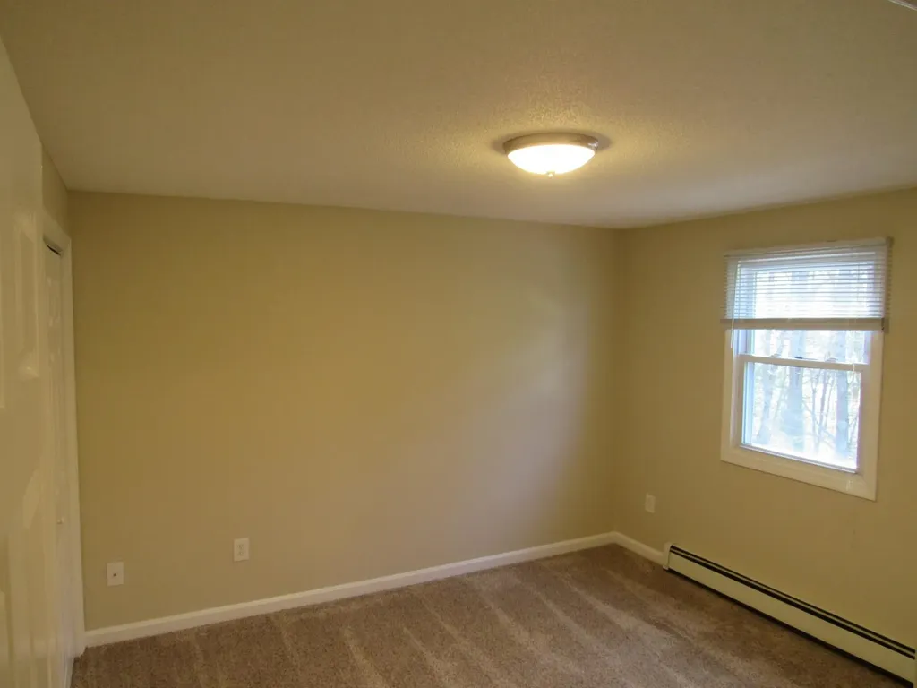 375 Whitehall Road Hooksett NH 03106
